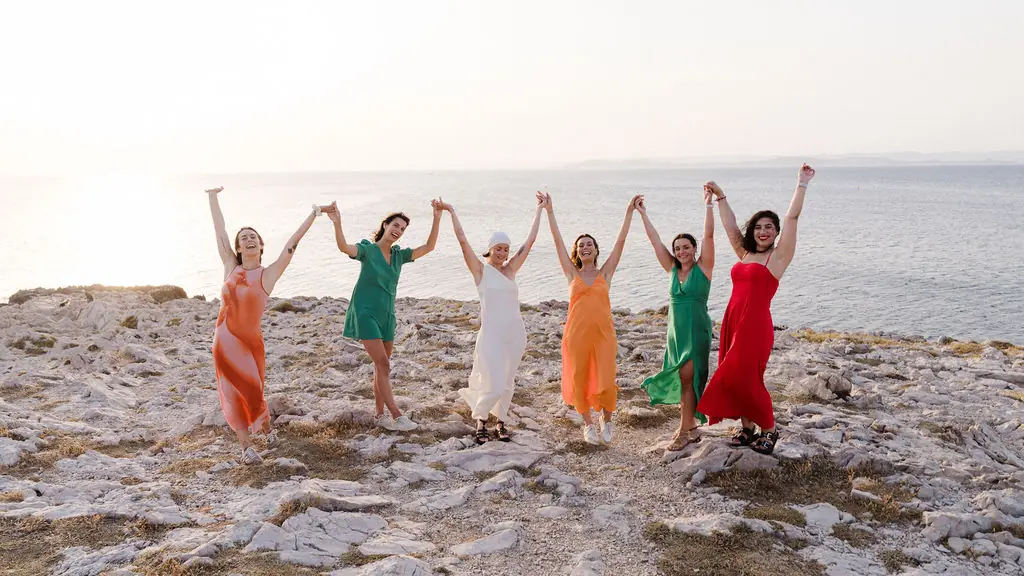 Guide EVJF Marseille et Aix-en-Provence - meilleurs lieux pour une seance photo entre copines